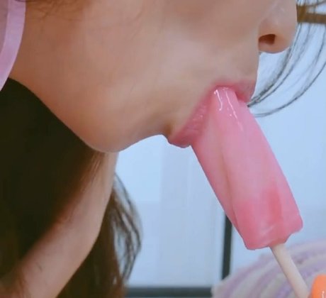 jenasis star xxx pic