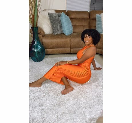 hot asian onlyfans hot image