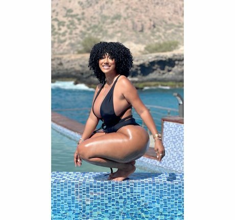 Sophie Likosky model adult galleries