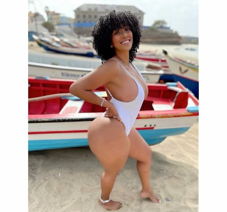 Sophie Likosky pretty model galleries