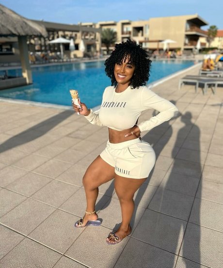 Sophie Likosky hd star archive