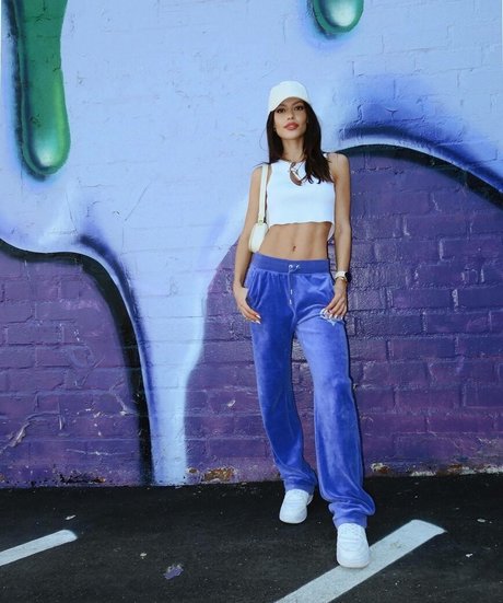 Vitoria Strada pretty star photo