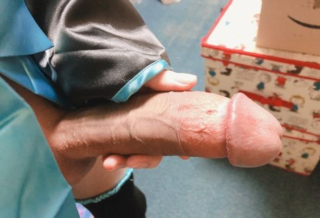 hijabi onlyfans sexy picture