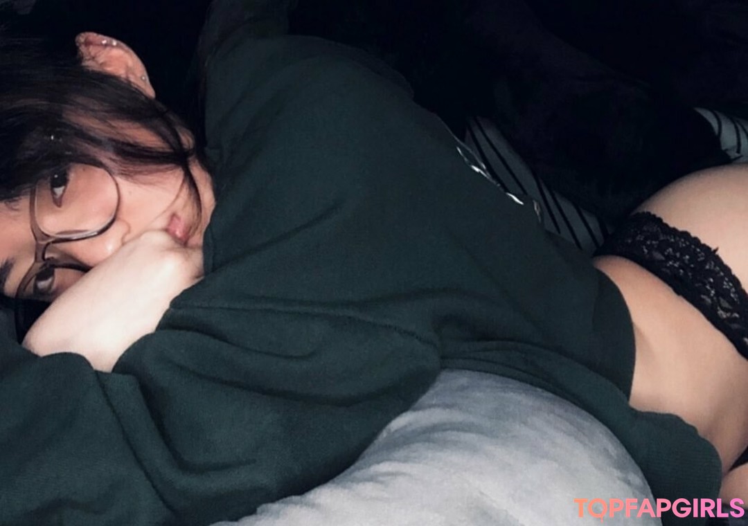 lil zogbabe model exclusive pictures