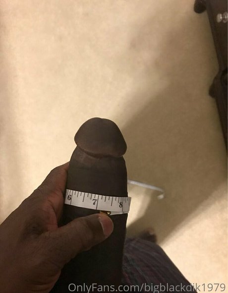 bigblackdik1979 nude model picture