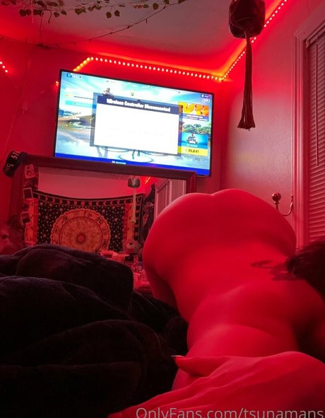 tsunamans pornstar high quality pics