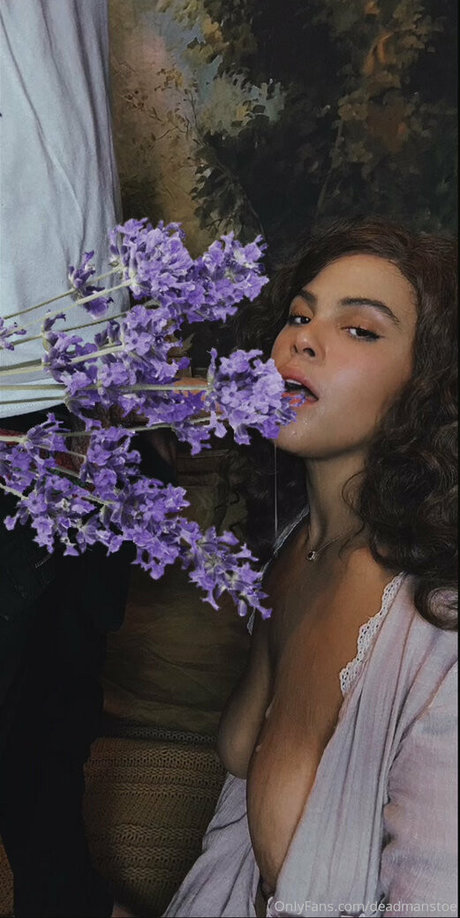 deadmanstoe sexy star images