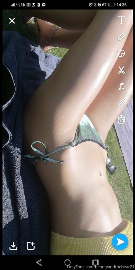 Sweetlittlenightmare69 free pornstar pics