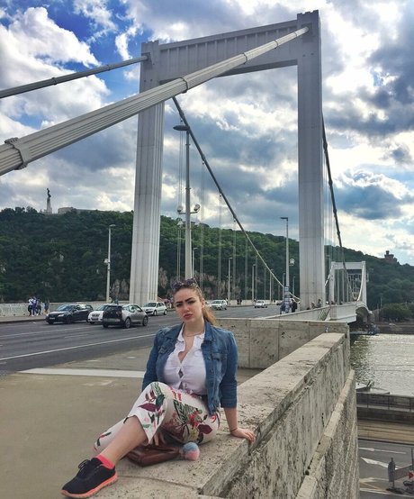 Sasha Shtern porn model pics