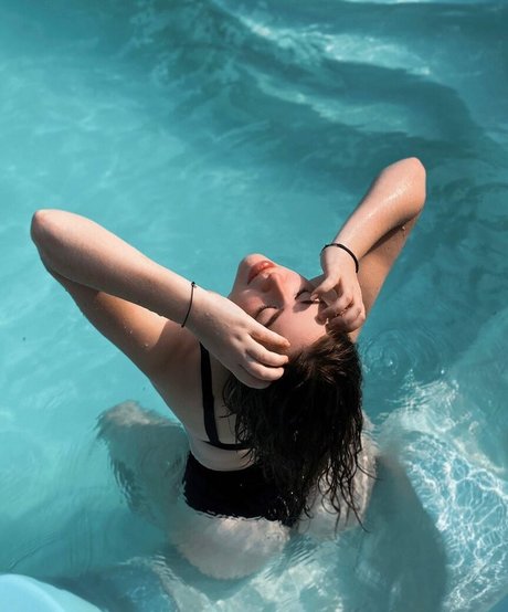 Sasha Shtern model hd photo