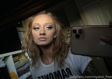 royalxo free nudes star images