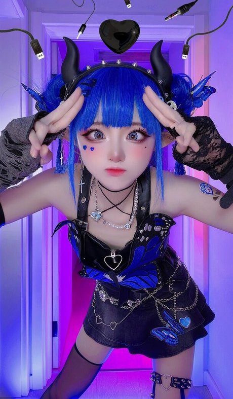 SeeU Cosplay high quality star gallery