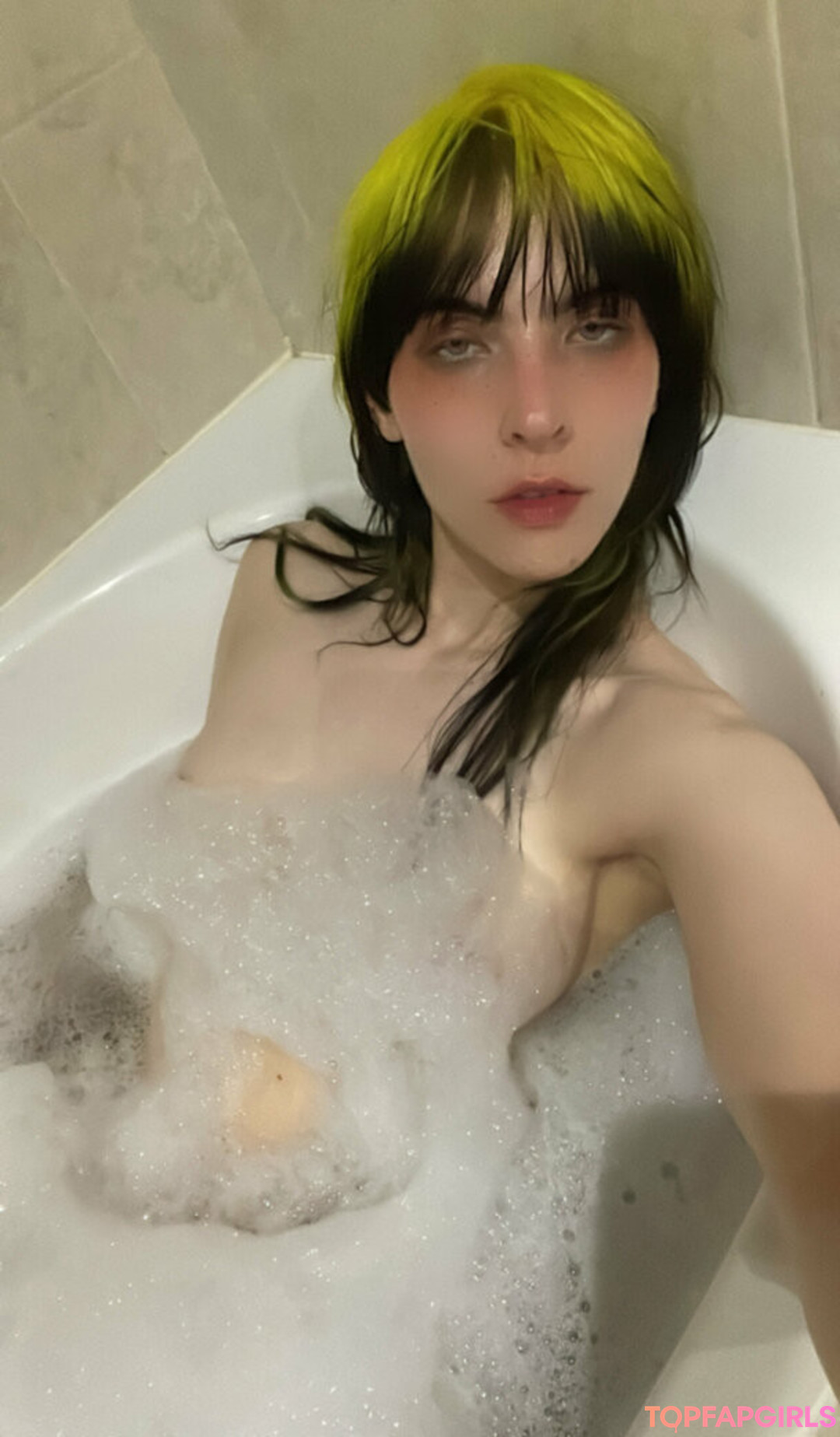 dorianelectra model naked img