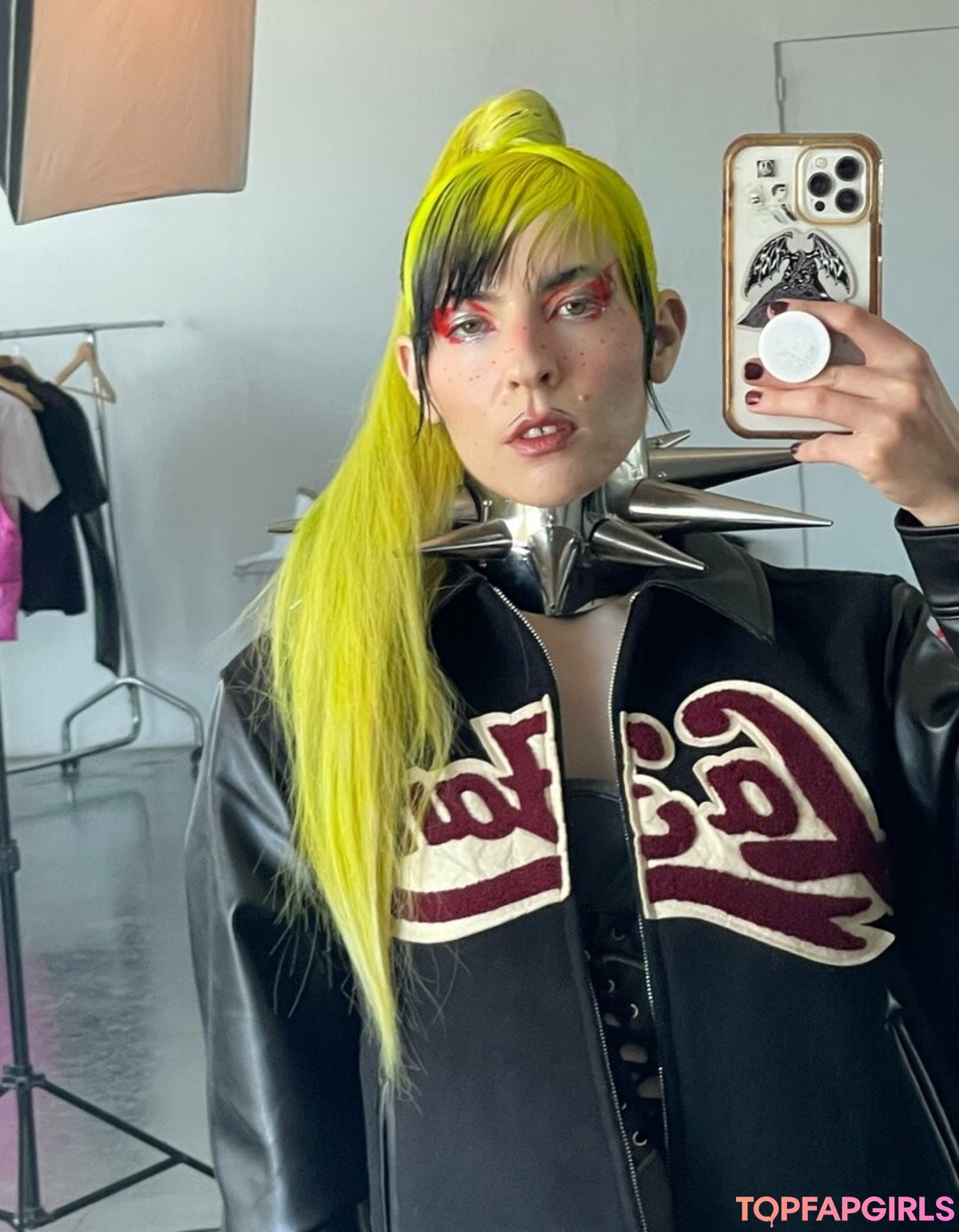 dorianelectra model erotic photo