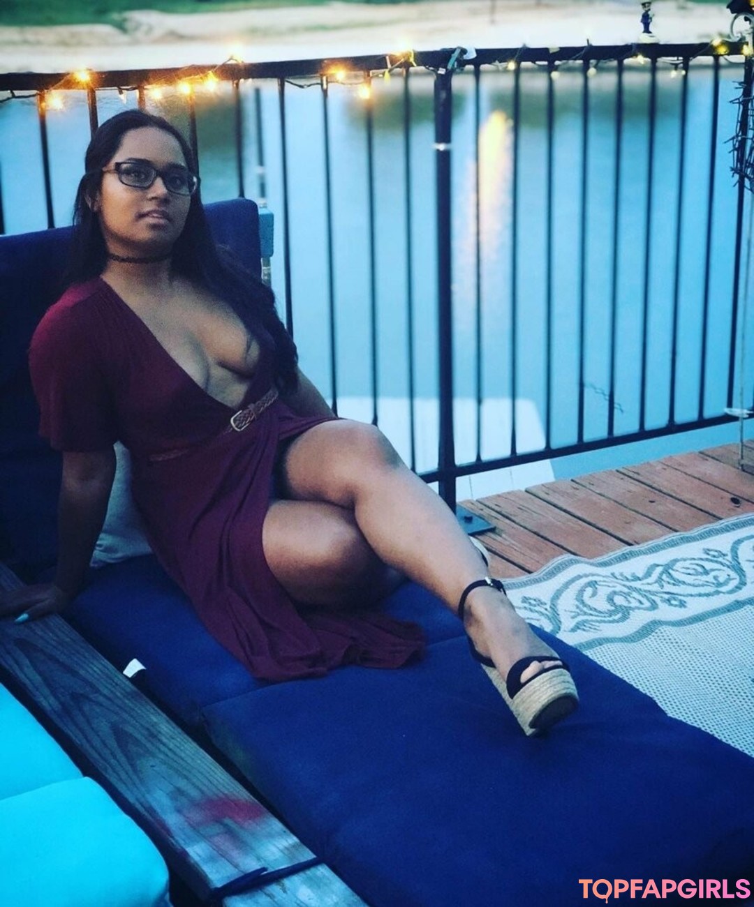 punzwithbunz model art galleries