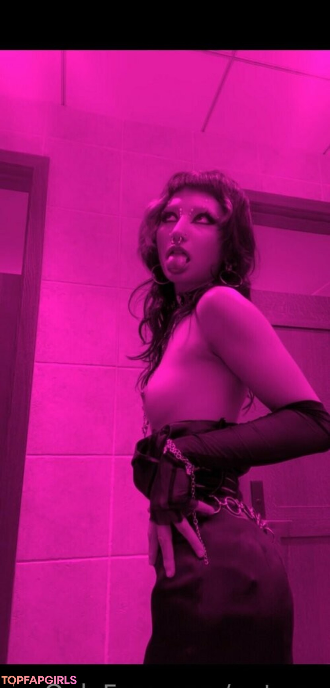 gutwax model sex pics