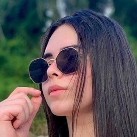 Christina Cleon sexy model photo