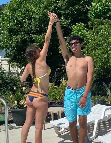 Michelaraeupton naked actress pics