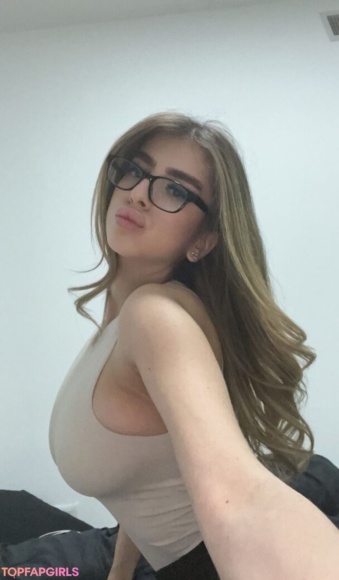 Romi pornstar nudes photos
