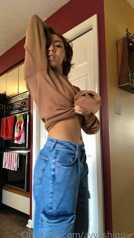ayvashippie pornstar top pic