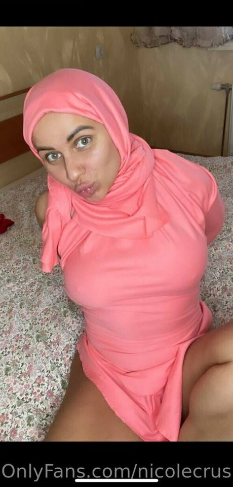 nicolecrushh actress gallery