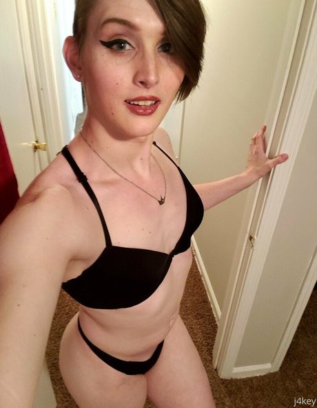 veroticajae model adult photos