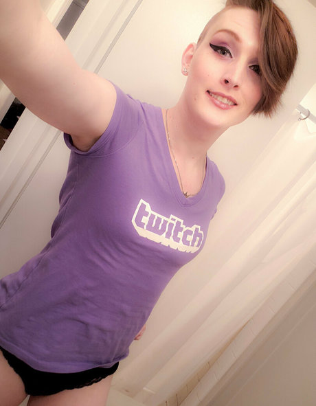 veroticajae free actress image