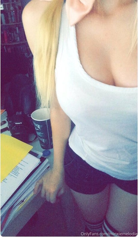 minxiemelodie beautiful pornstar picture