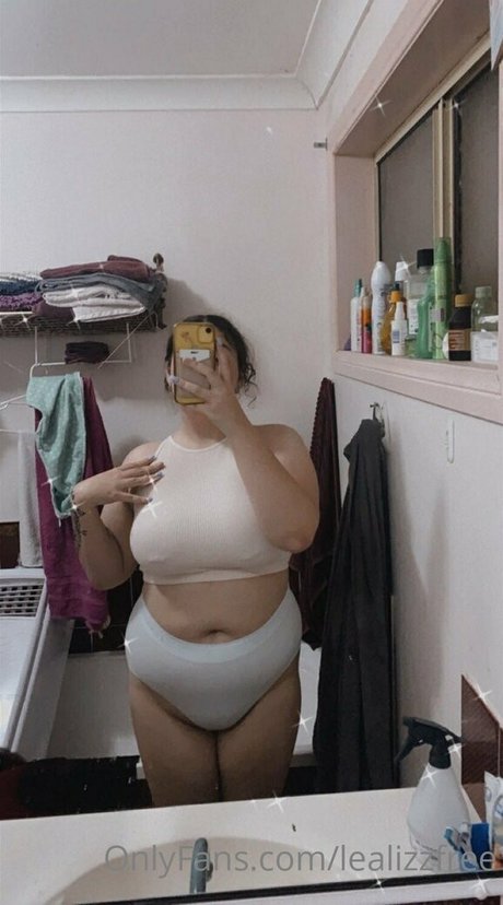 lealizzfree model free image