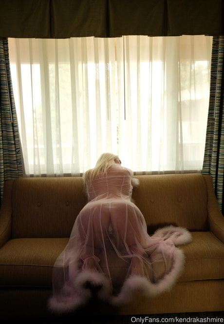 petite bbc onlyfans sexy pic