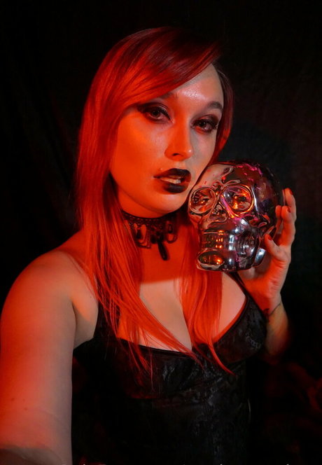 madammedusa top profile image