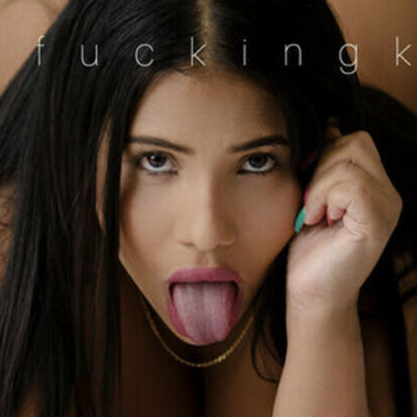 Sooofuckingkarla pretty model img