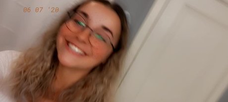 Pixiepie123 model nude archive