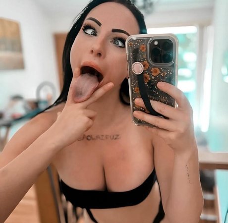 Thebabywitchery nude pornstar pic