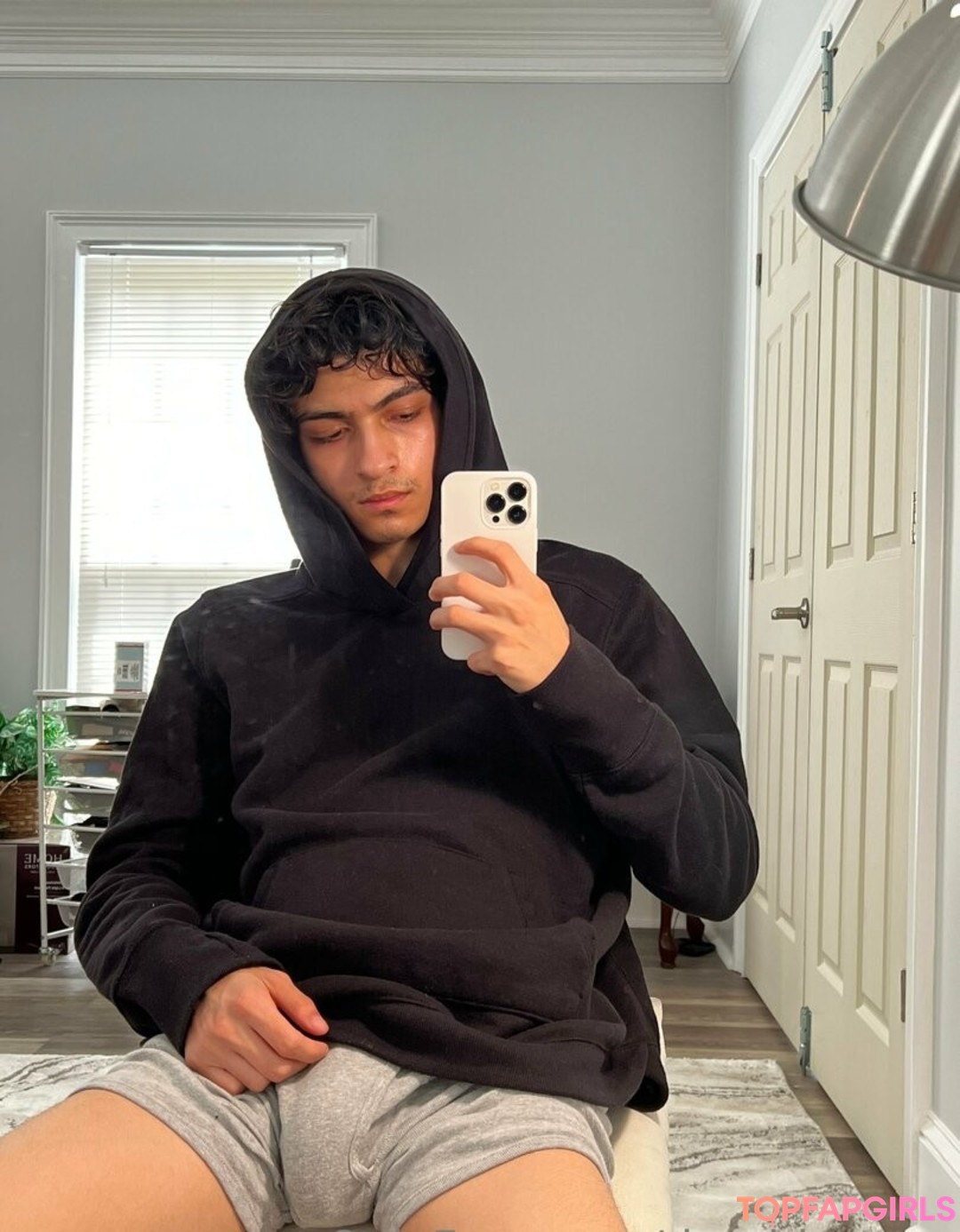 dumbbtonyy model hd picture