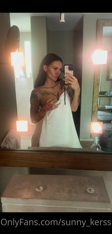 Sunny kerss nude actress images