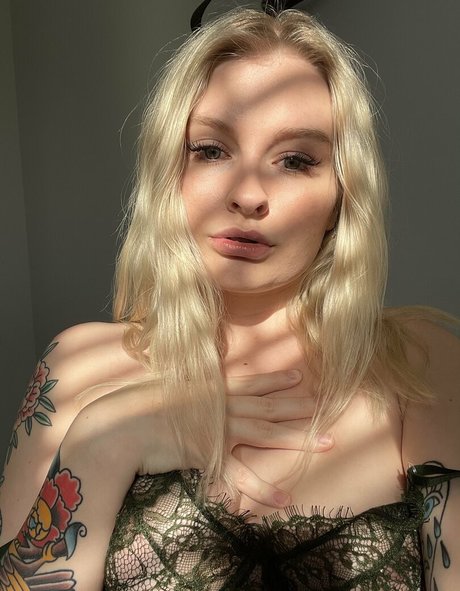 ebony squirt onlyfans sexy nude photo