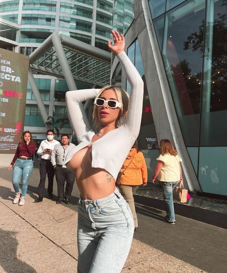 black hair milf onlyfans beautiful naked gallery