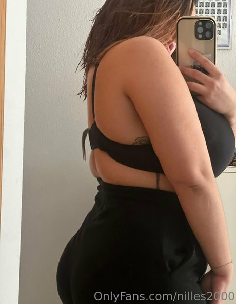 nilles2000 model naked gallery