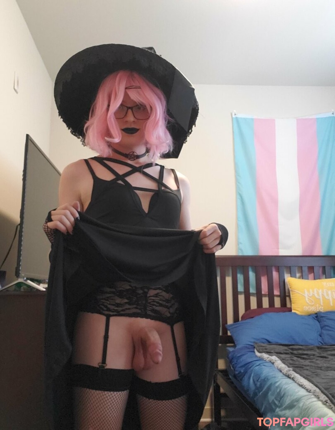 influencer onlyfans erotic image