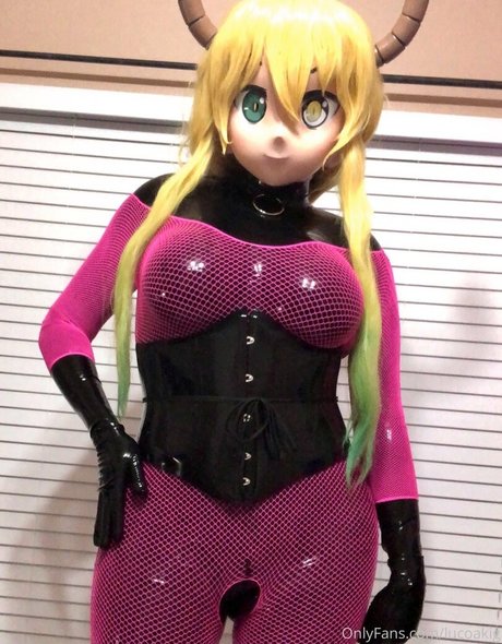 lucoakig xxx star archive