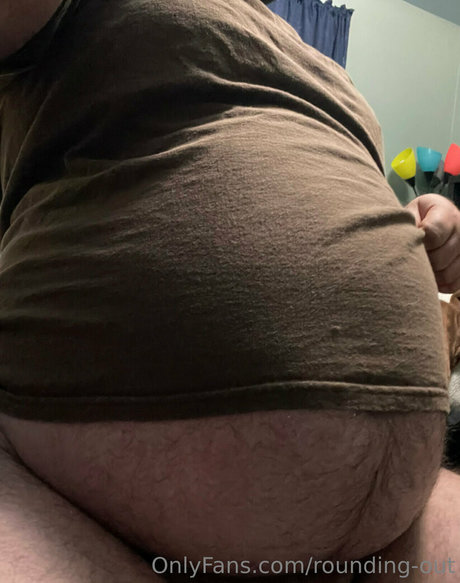 rounding out model nude pictures