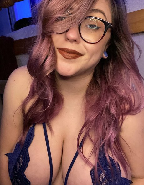 gypsypanther model nude photo