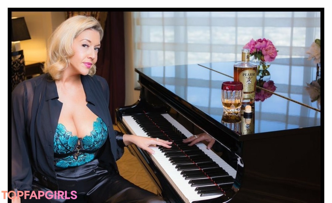 blonde bikini onlyfans art xxx images