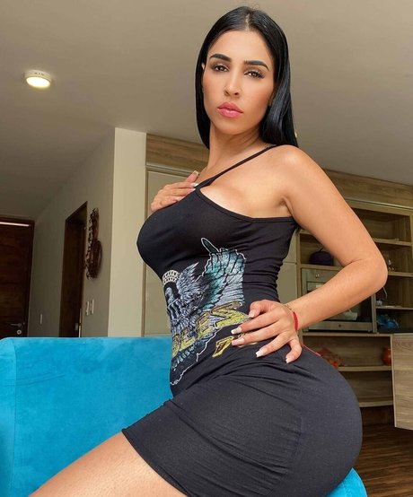 malyia model nude galleries