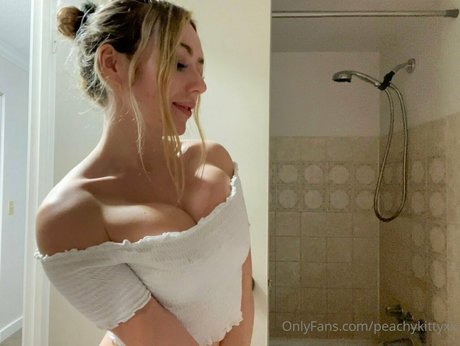 peachykittyxx free pornstar pictures