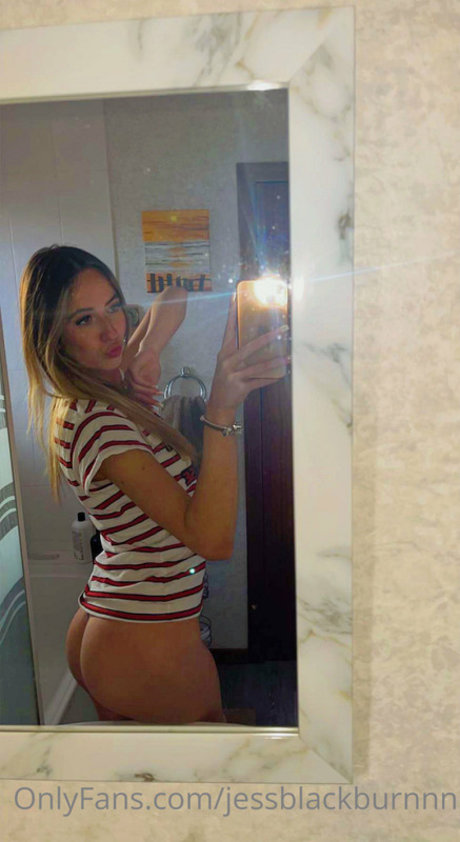 Jess Blackburn nudes model gallery