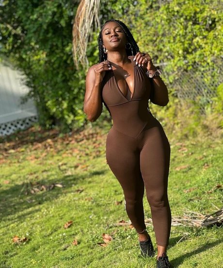 Babeth Lando pornstar xxx images