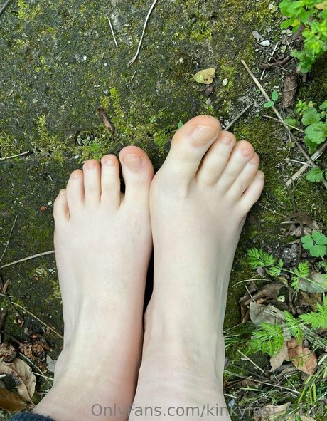 kinkyfeet 5184 exclusive pornstar photo