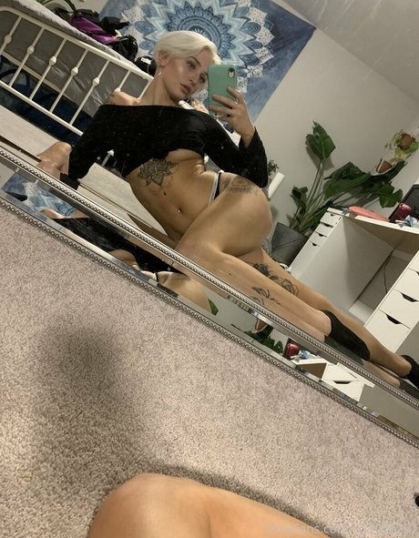 ebony milf onlyfans nude image